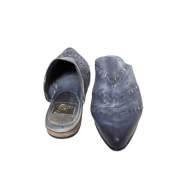 FREEBIRD Nola Stitched Leather Pointed Toe Mules Flats 7 - Picture 2 of 9